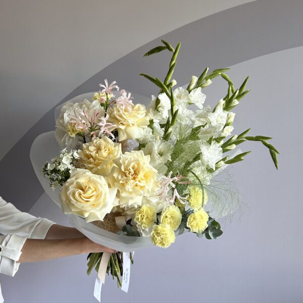 "Dawn Petals" Bouquet