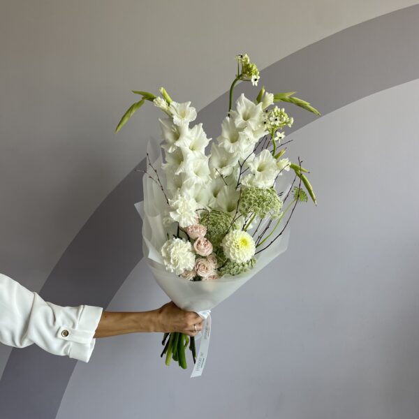 "Snow Petal" Bouquet