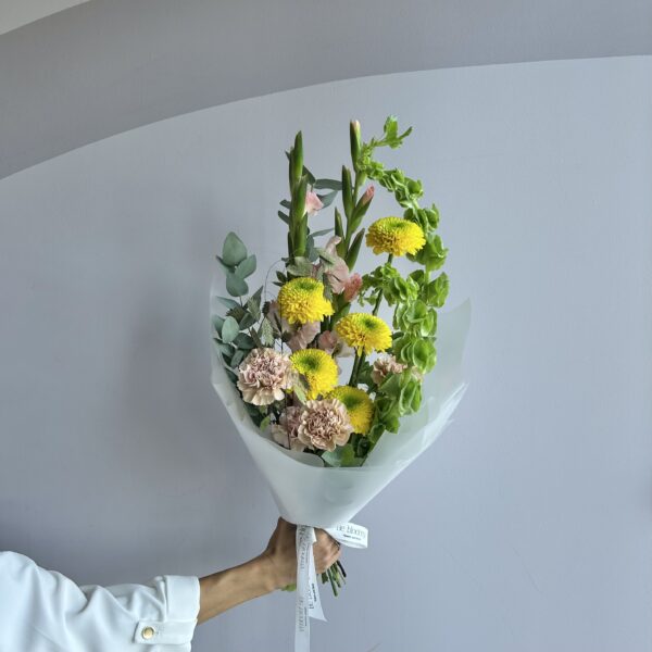 "Golden Balance" Bouquet